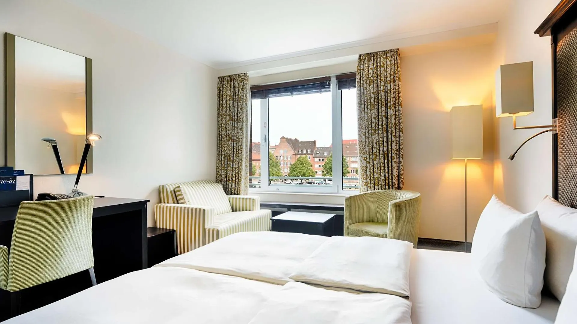***** מלון Radisson Blu Senator Hotel, Luebeck גרמניה