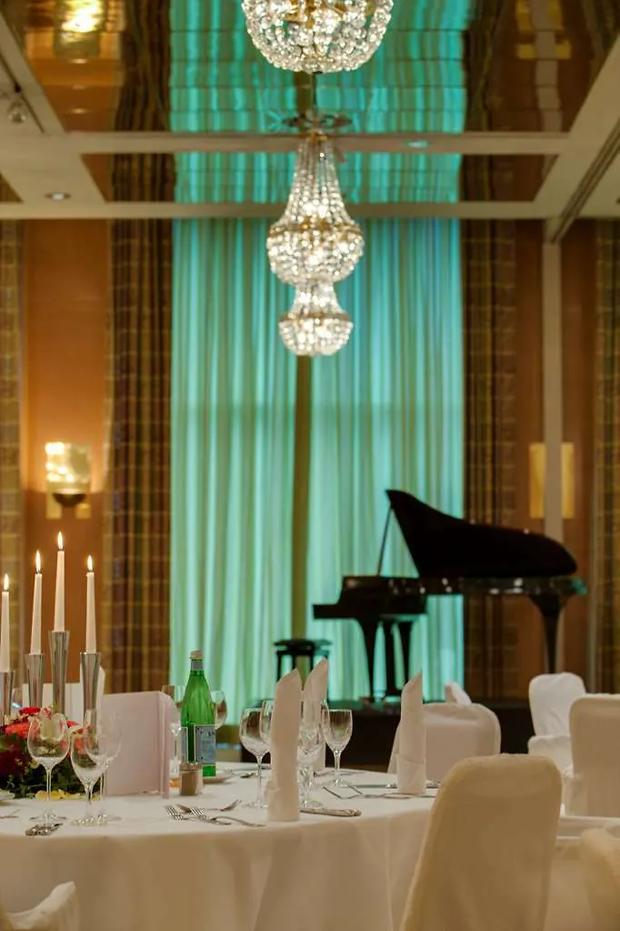 Radisson Blu Senator Hotel, Luebeck Hotel